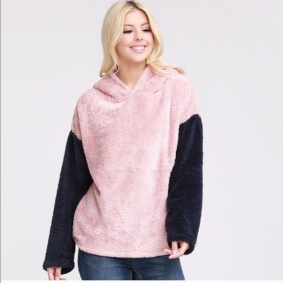 1 left❤️pink navy hooded sherpa sweatshirt - Picture 4 of 7